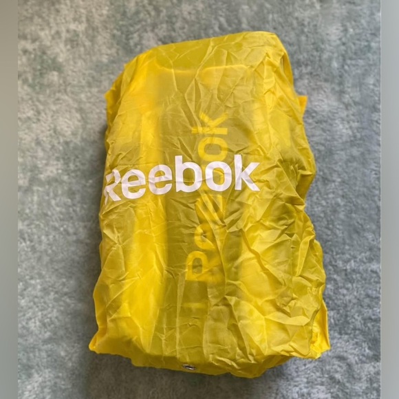 Reebok Eco-Stream Hydration Pack - Picture 8 of 9